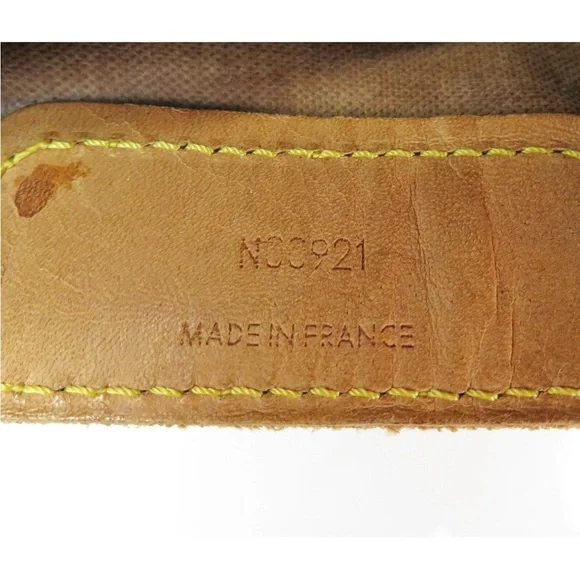 Louis Vuitton Brown Monogram Shoulder Bag - Picture 15 of 16